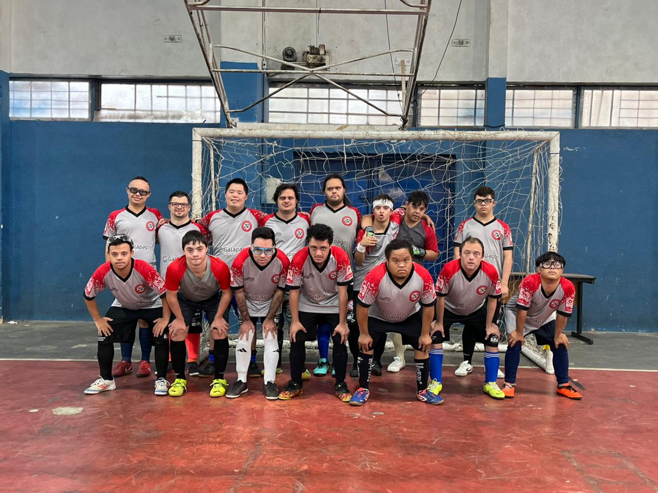 Na imagem, atletas de Futsal Down no Centro Esportivo Mané Garrincha.
